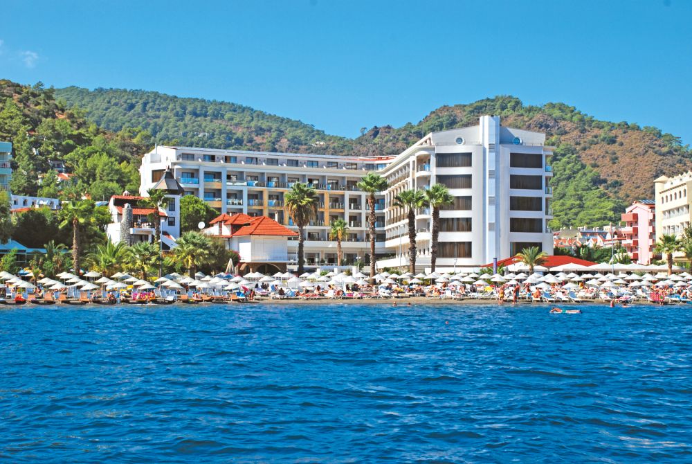 Juillet & Août 2025 | Vacances en avion dès 659 € avec TUI Belgique