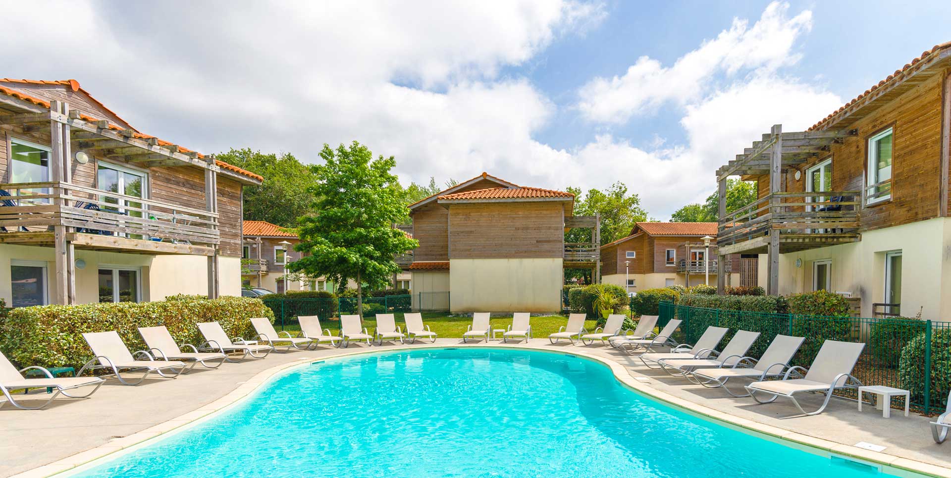 VENTE FLASH Vacances d'Avril : jusqu'à -30% sur les appartements & les maisons Lagrange (dès 199€ la semaine pour 4 pers.)
