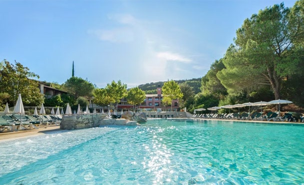 Village Le Rouret 3*