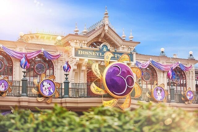 Code promo Disneyland -30€ sur votre séjour 2 jours 1 nuit Hôtel + Billets  Parcs dès 184€