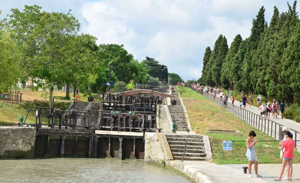 Canal du midi à vélo en famille: De Carcassonne à Béziers